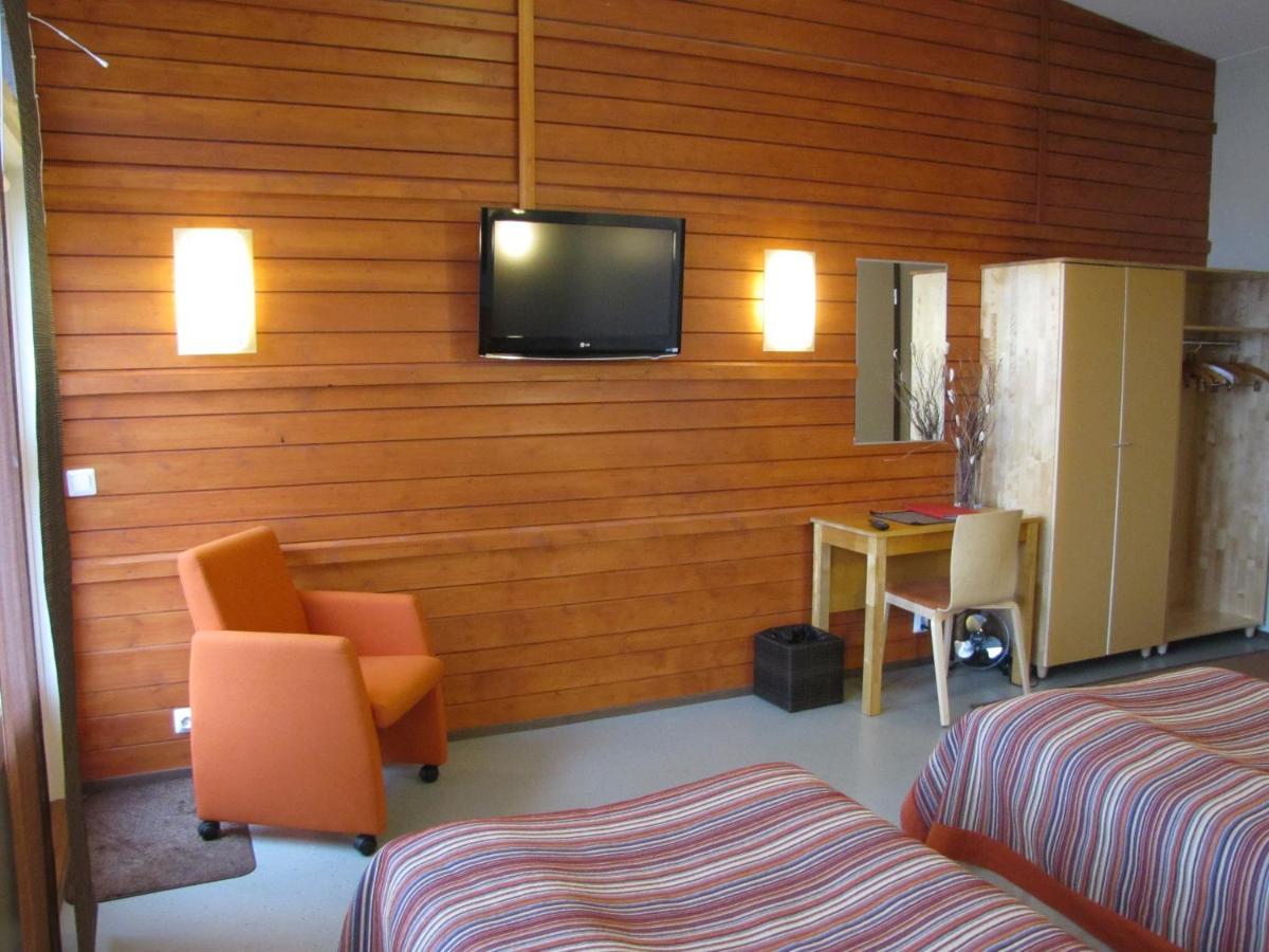 Jokiniemen Matkailu Hotel Alapitkä Kültér fotó