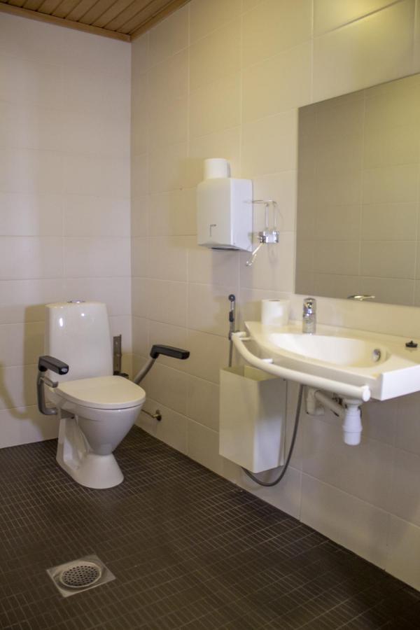 Jokiniemen Matkailu Hotel Alapitkä Kültér fotó