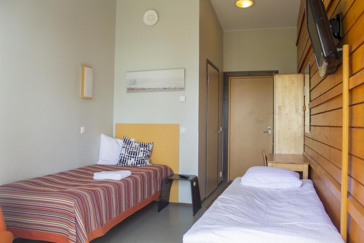 Jokiniemen Matkailu Hotel Alapitkä Kültér fotó