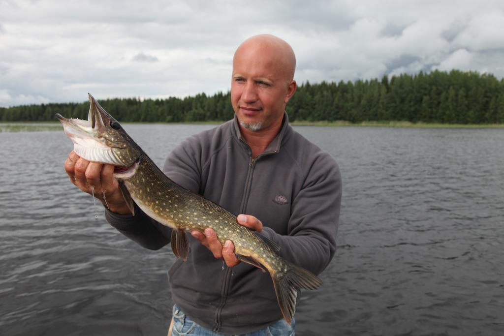 Jokiniemen Matkailu Hotel Alapitkä Kültér fotó