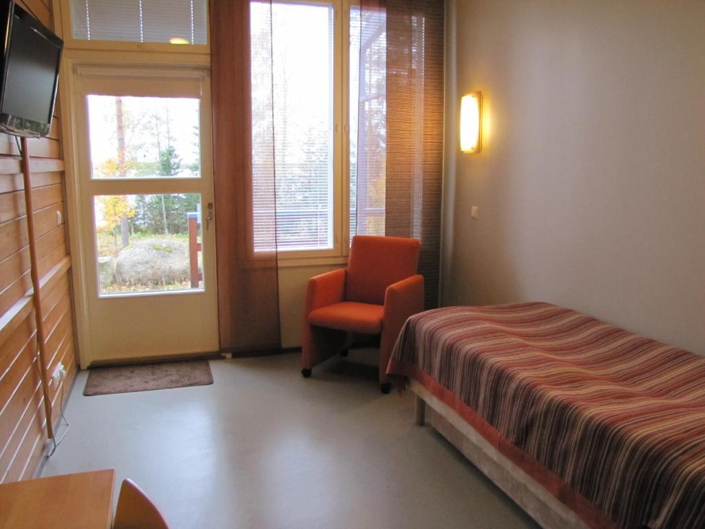 Jokiniemen Matkailu Hotel Alapitkä Kültér fotó