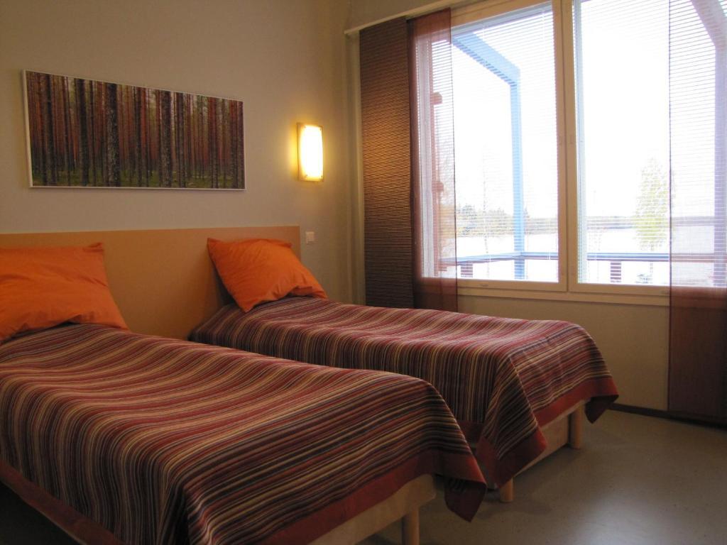 Jokiniemen Matkailu Hotel Alapitkä Kültér fotó